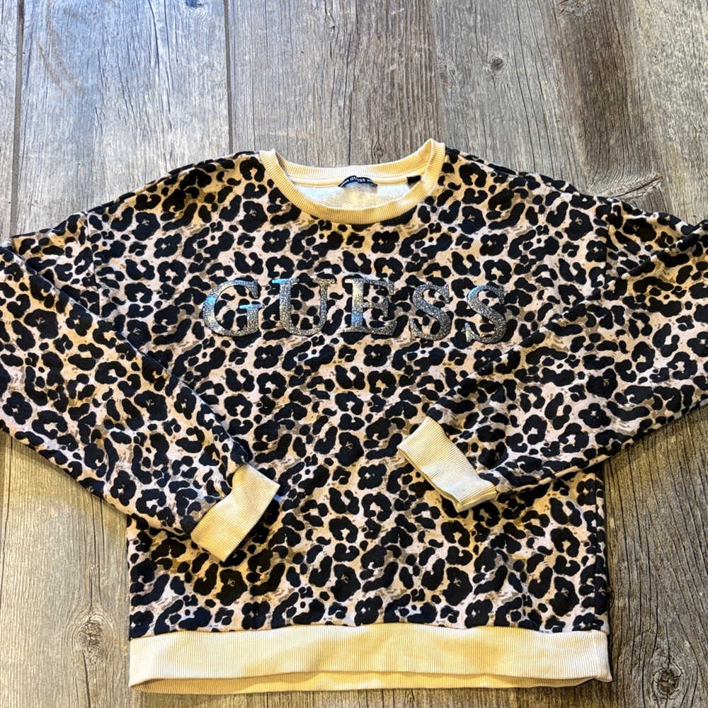 Guess girls Cheetah Print Crewneck pullover sweater size 12 winter
